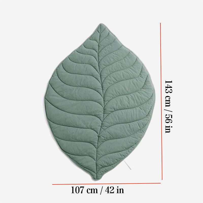 Omo Omo™ Leaf Shaped Cotton Blankets