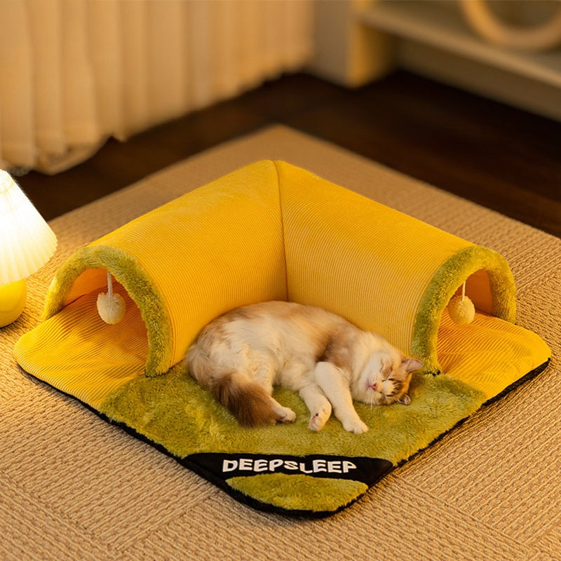 Omo Omo™ Tunnel Cat Bed