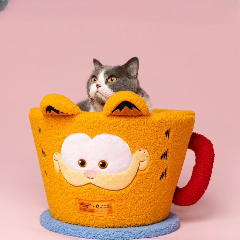 Omo Omo™ Garfield Rotating Cat Tree