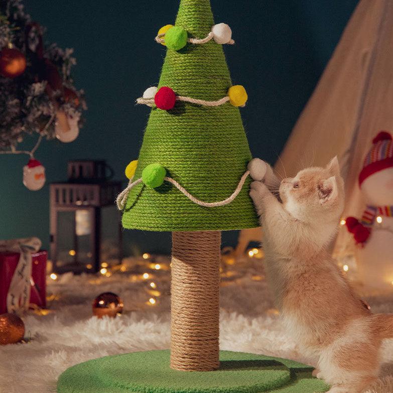 Omo Omo™ Christmas Tree Cat Scratcher