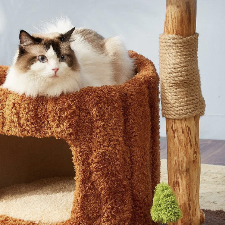 Omo Omo™ Wooden Cat Tree